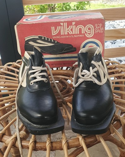 Ancienne paire chaussures - ancienne, de
