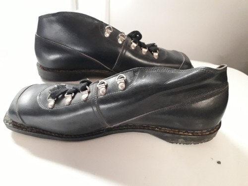 Ancienne chaussure ski de - chaussure,